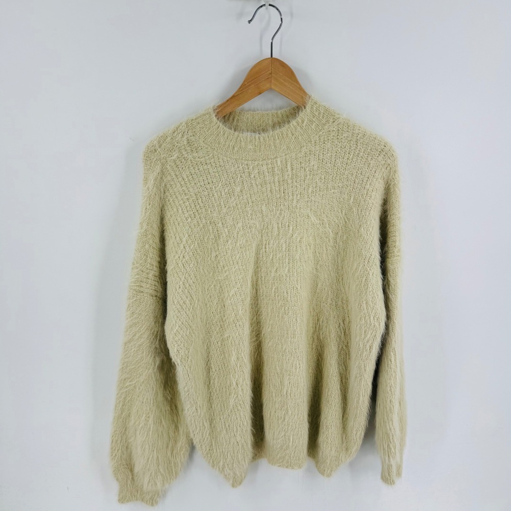 SNDYS‎ Cream Cozi Knit Sweater Fuzzy Eyelash Crewneck NWT Size L Scandi Style